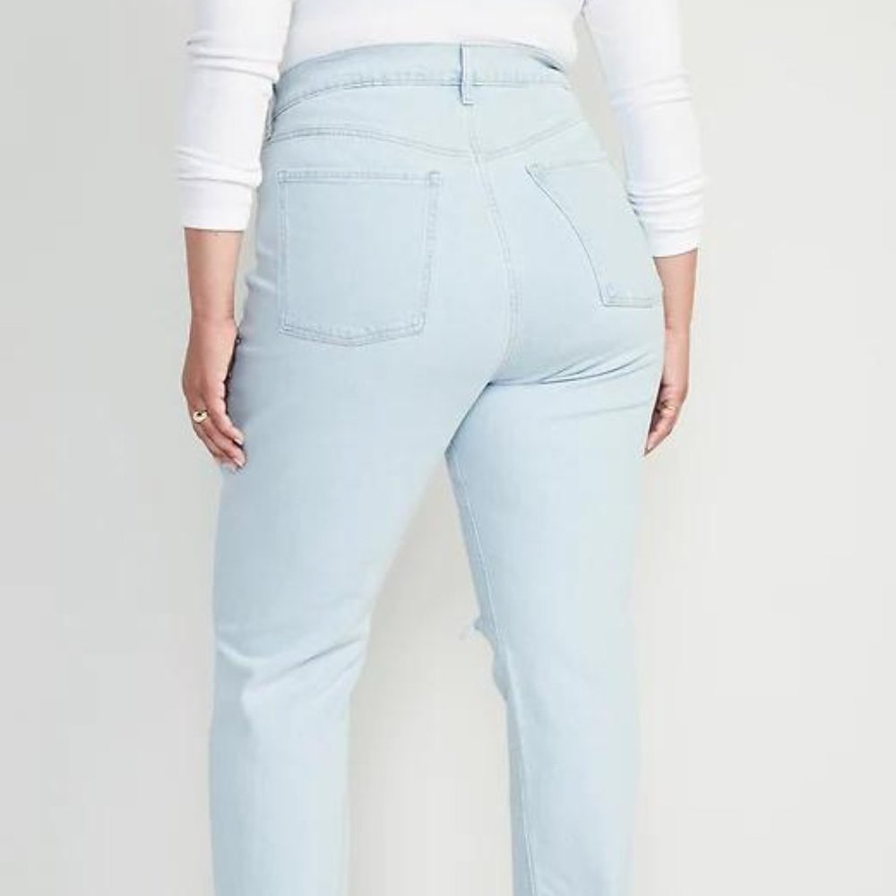 Old Navy Extra High-Waisted Button-Fly Sky-Hi Straight Ripped Jeans for Women - Picture 10 of 11